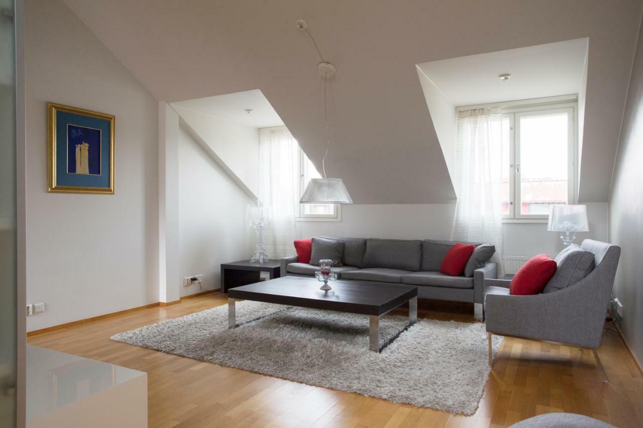 2Ndhomes 2Br City Center Penthouse With Balcony And Sauna Helsinki Exterior photo